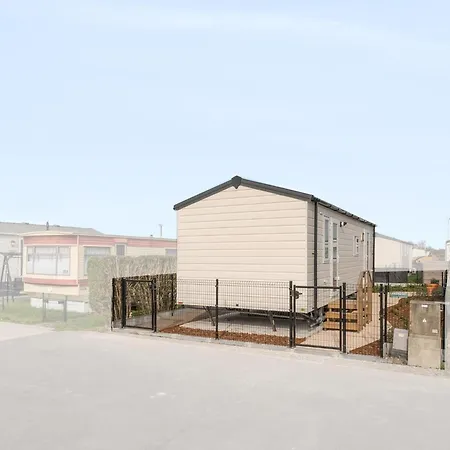 In With Terrace شاليه