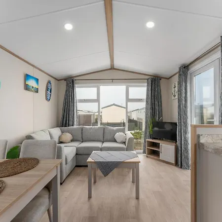 Chalet In With Terrace
